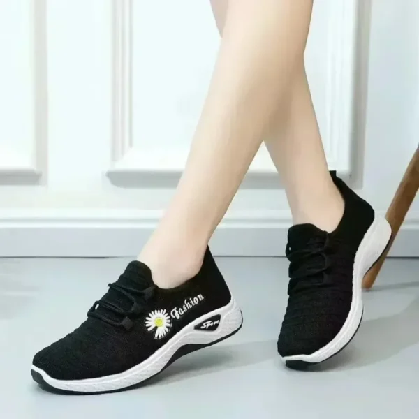 Fashionable Sports Shoes for Women, Thick and Breathable Soft Soled Mesh, Lightweight Casual Shoes, Trendy Coconut Shoes - Image 4